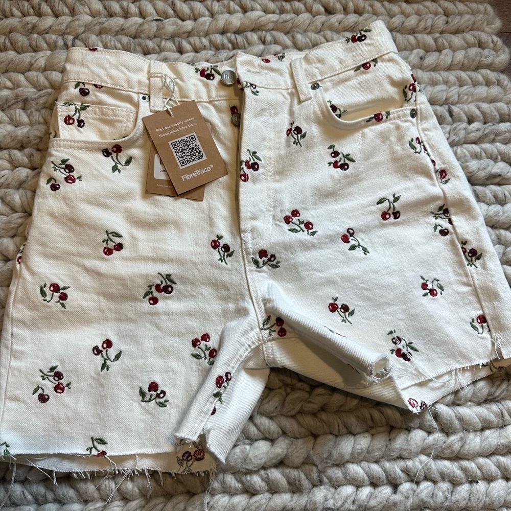Reformation- Cherry shorts/cut-offs size 26 NWT